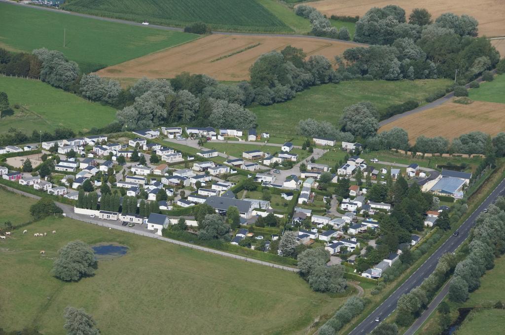 Verton Camping Caravaning Les Cerisiers Berck Sur Mer מראה חיצוני תמונה