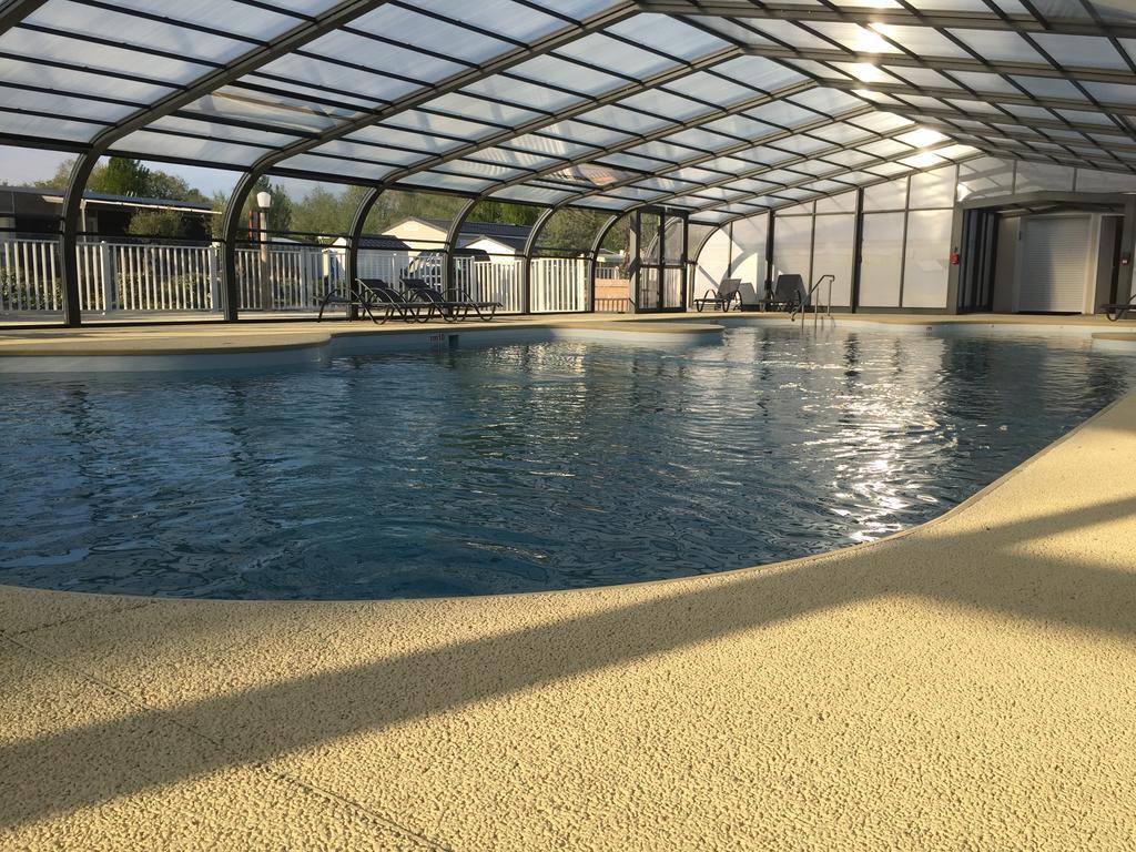 Verton Camping Caravaning Les Cerisiers Berck Sur Mer מראה חיצוני תמונה
