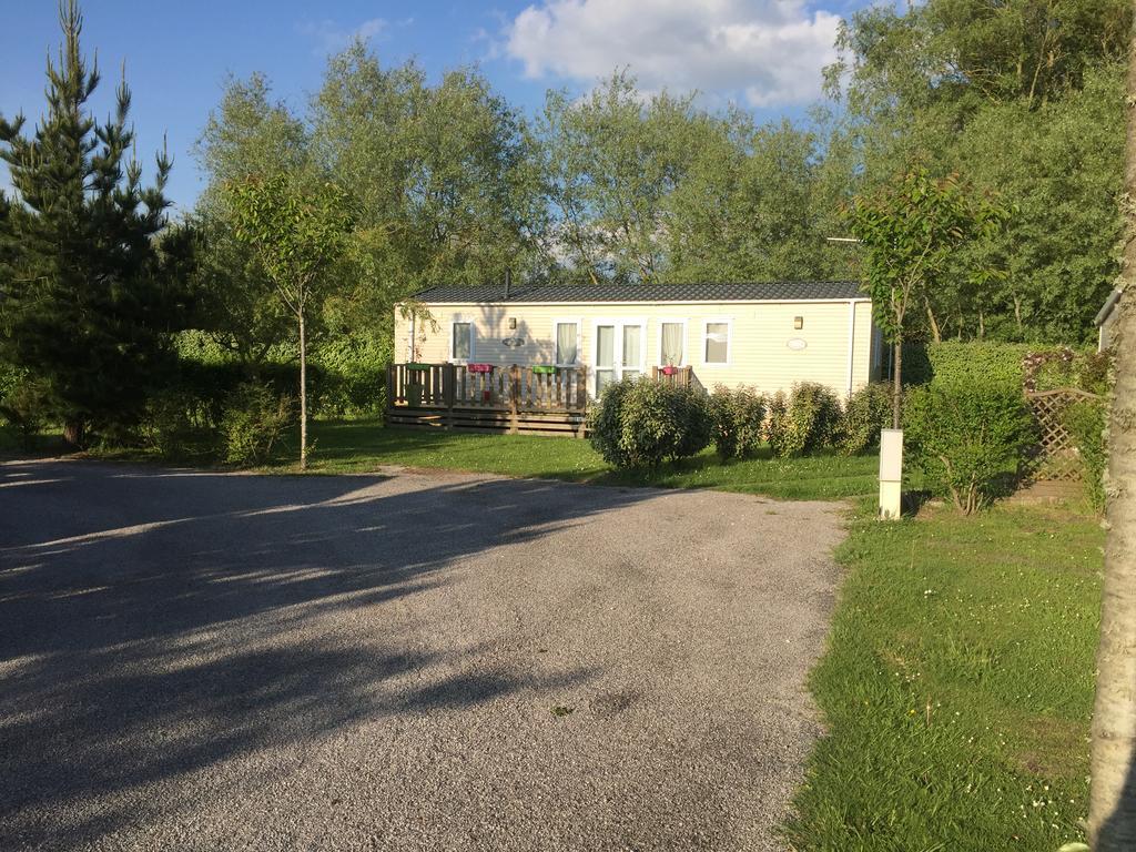Verton Camping Caravaning Les Cerisiers Berck Sur Mer מראה חיצוני תמונה