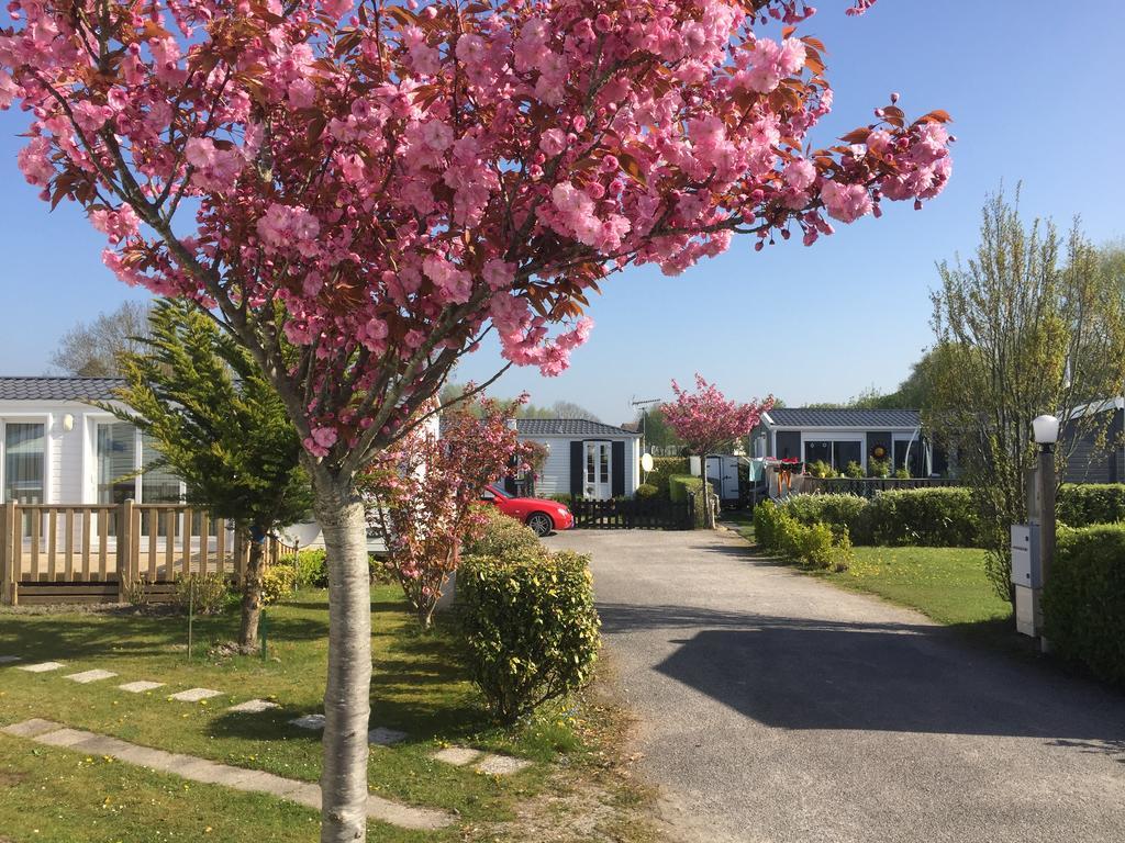 Verton Camping Caravaning Les Cerisiers Berck Sur Mer מראה חיצוני תמונה
