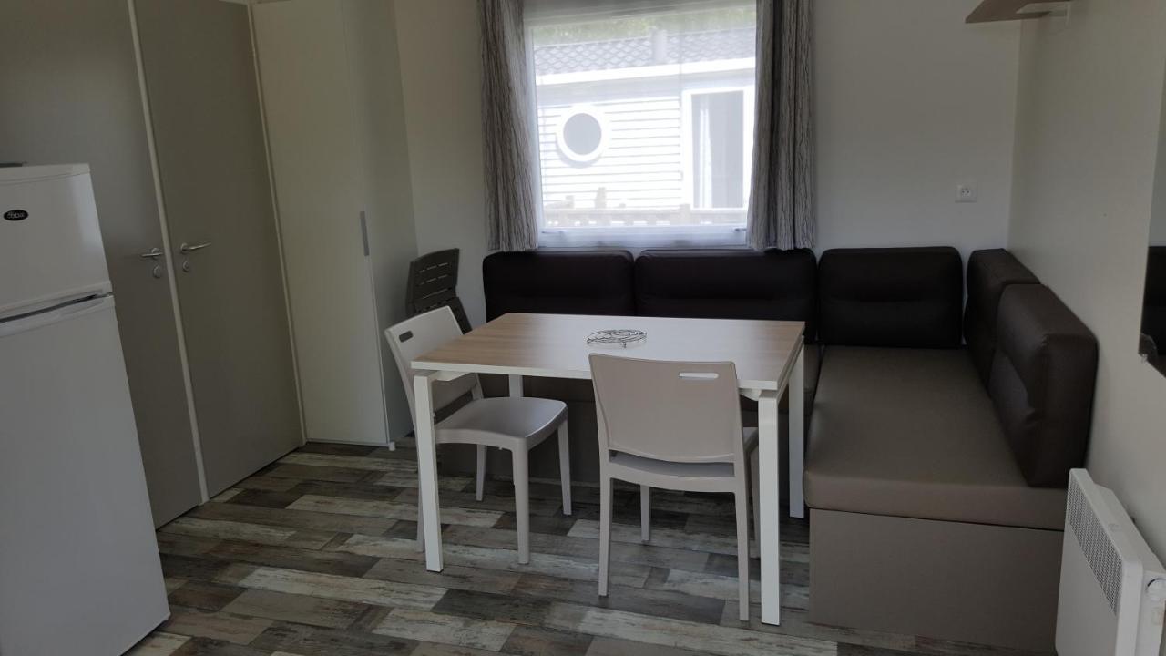 Verton Camping Caravaning Les Cerisiers Berck Sur Mer מראה חיצוני תמונה